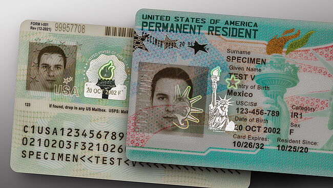 Tarjeta de residencia permanente de Estados Unidos (GREEN CARD) con KINEGRAM ZERO.ZERO Combi en la parte frontal y el reverso
