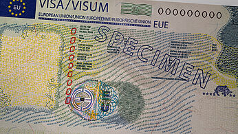 Image of EU Visa with KINEGRAM security feature