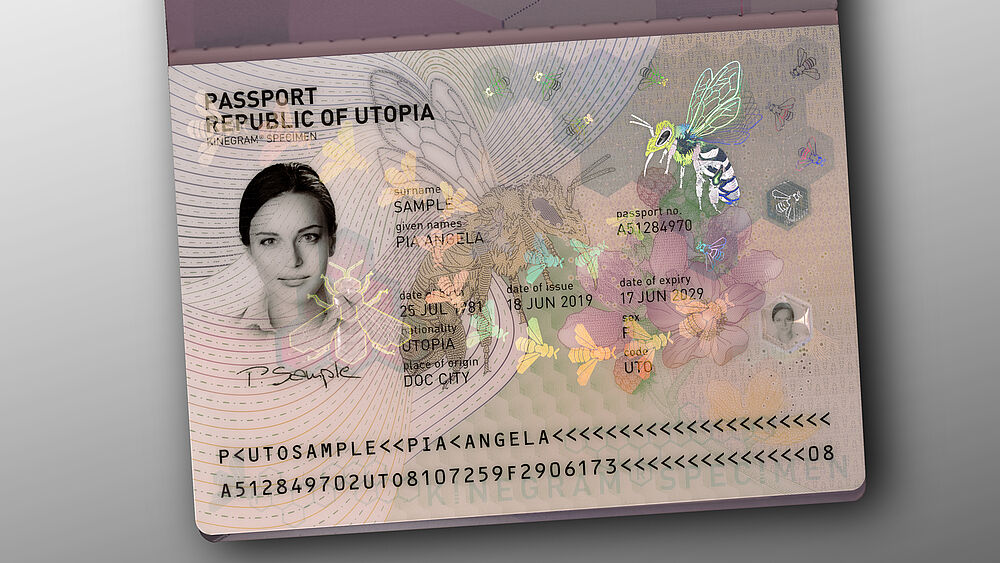 Ulempe bitter du er KINEGRAM for passport protection and passport authentication